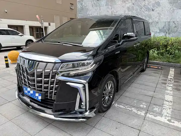 Toyota Alphard 2023