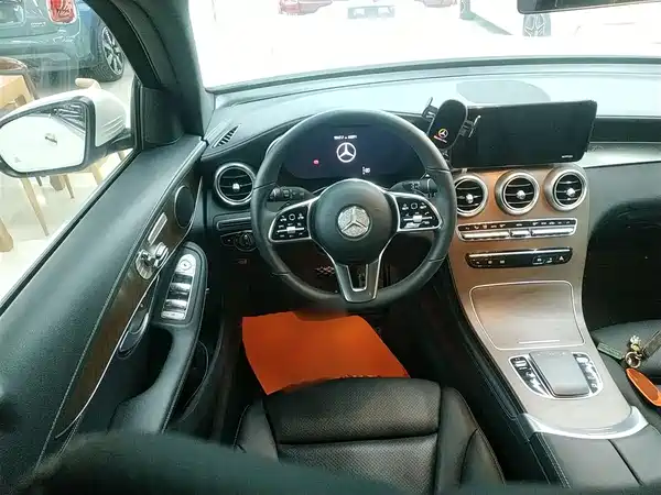 Mercedes-Benz GLC 2020