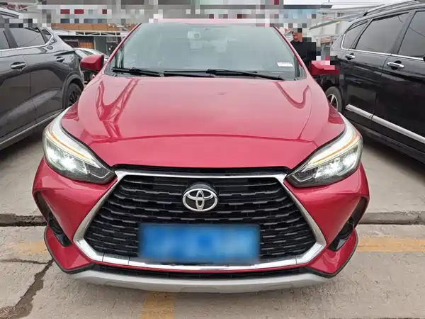 Toyota Yaris L 2021