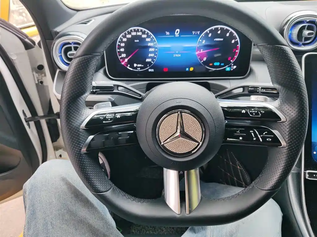 Mercedes-Benz C-Class 2022 — фото 7