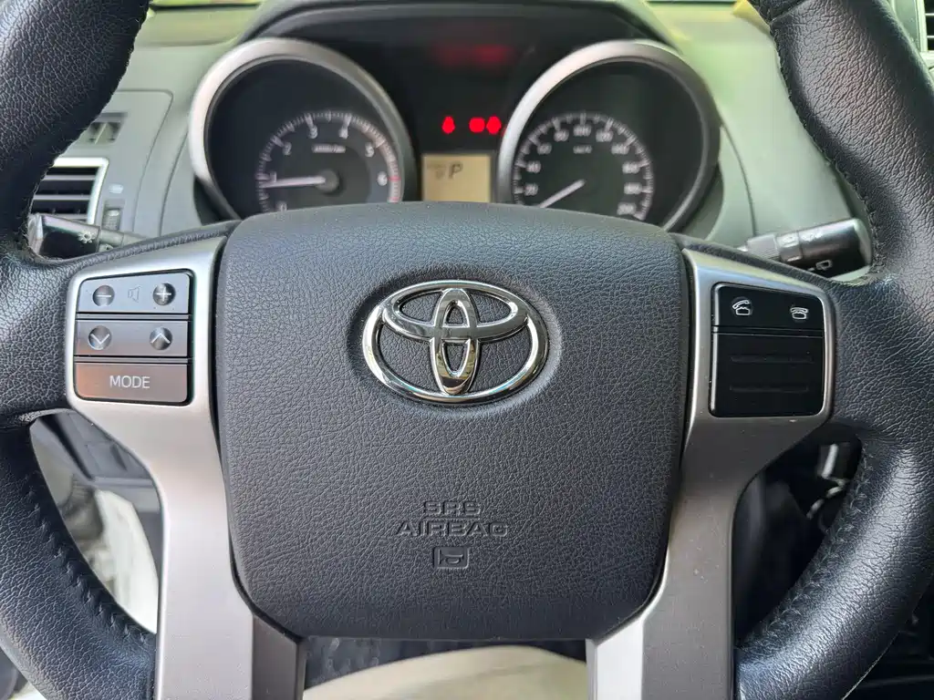 Toyota Prado 2017 — фото 12