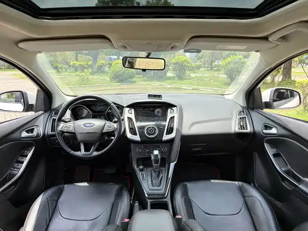 Ford Focus 2015