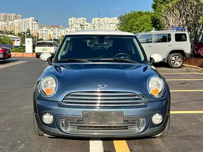 MINI MINI 2011