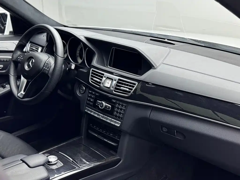 Mercedes-Benz E-Class 2014 — фото 19