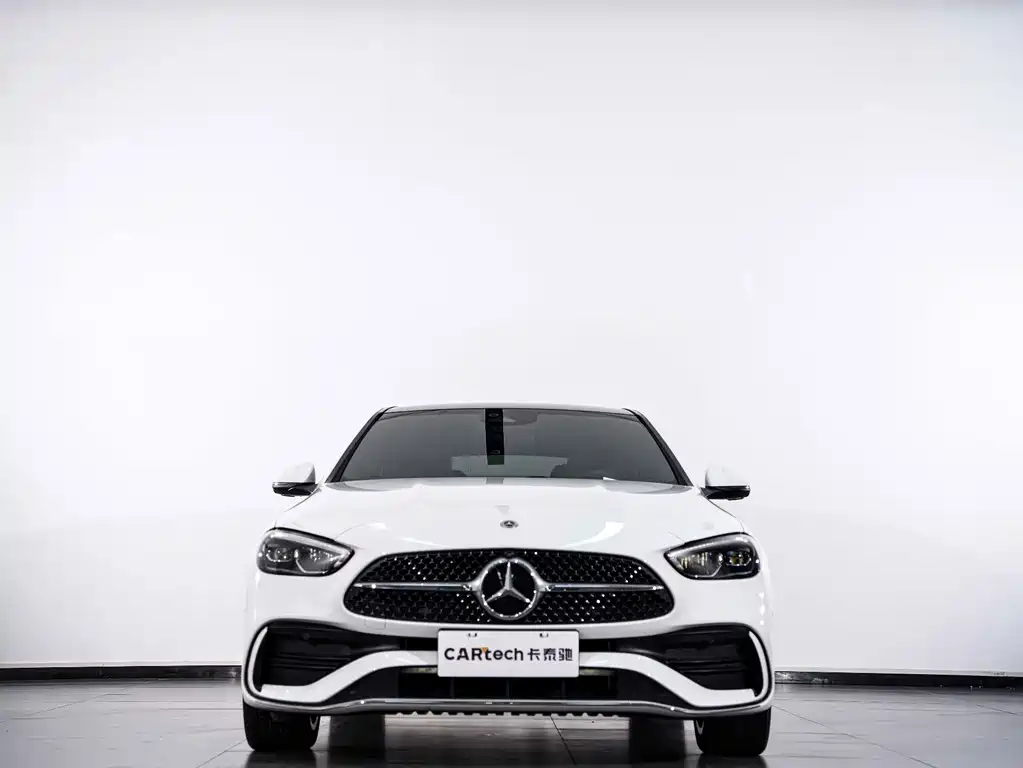 Mercedes-Benz C-Class 2025 — фото 3