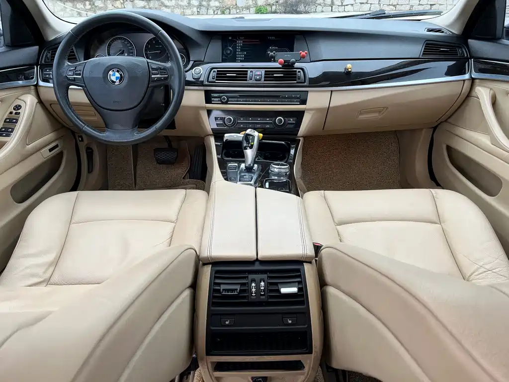 BMW 5 Series 2013 — фото 20