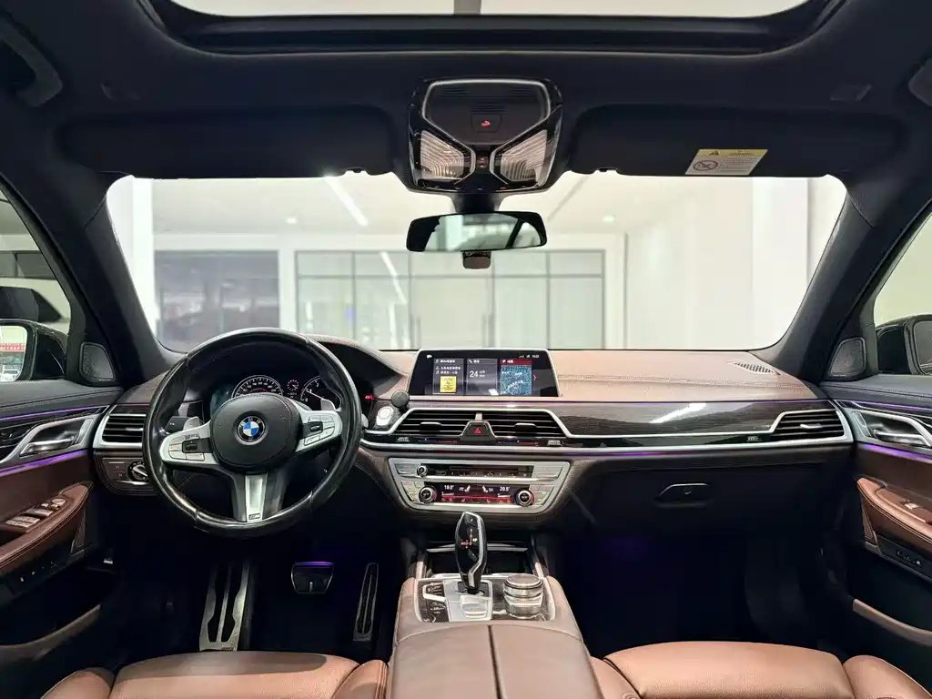 BMW 7 Series 2018 — фото 4