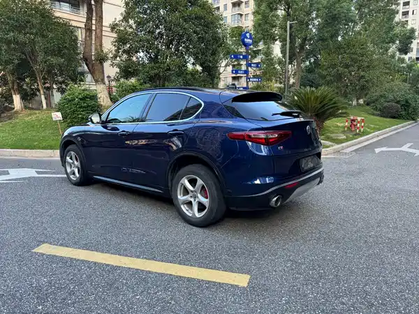 Alfa Romeo Stelvio 2019