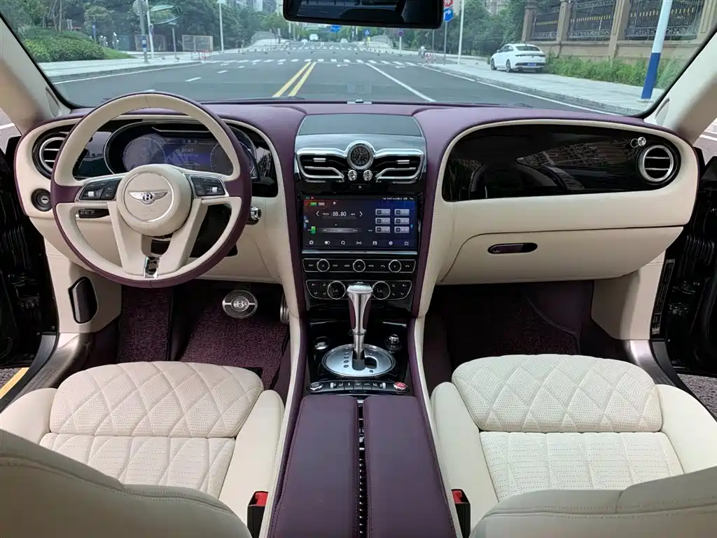 Bentley Flying Spur 2010 — фото 20