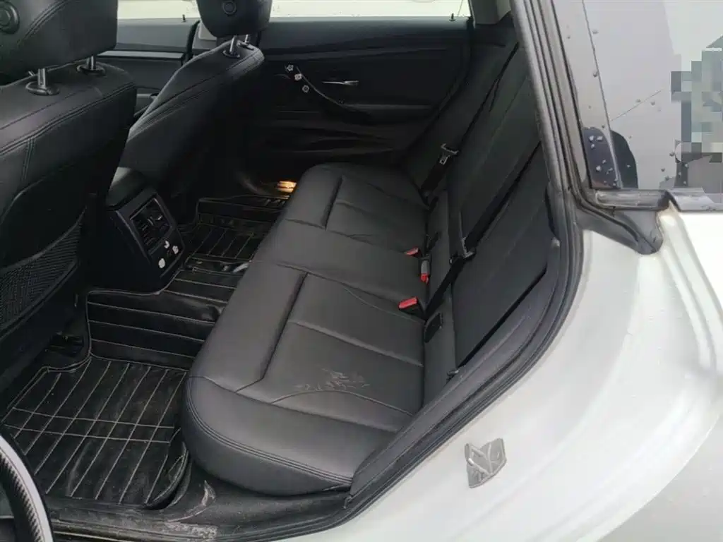 BMW 3 Series GT 2018 — фото 17