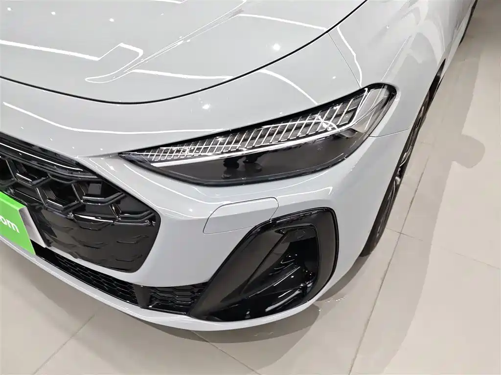Audi A5L 2025 — фото 18