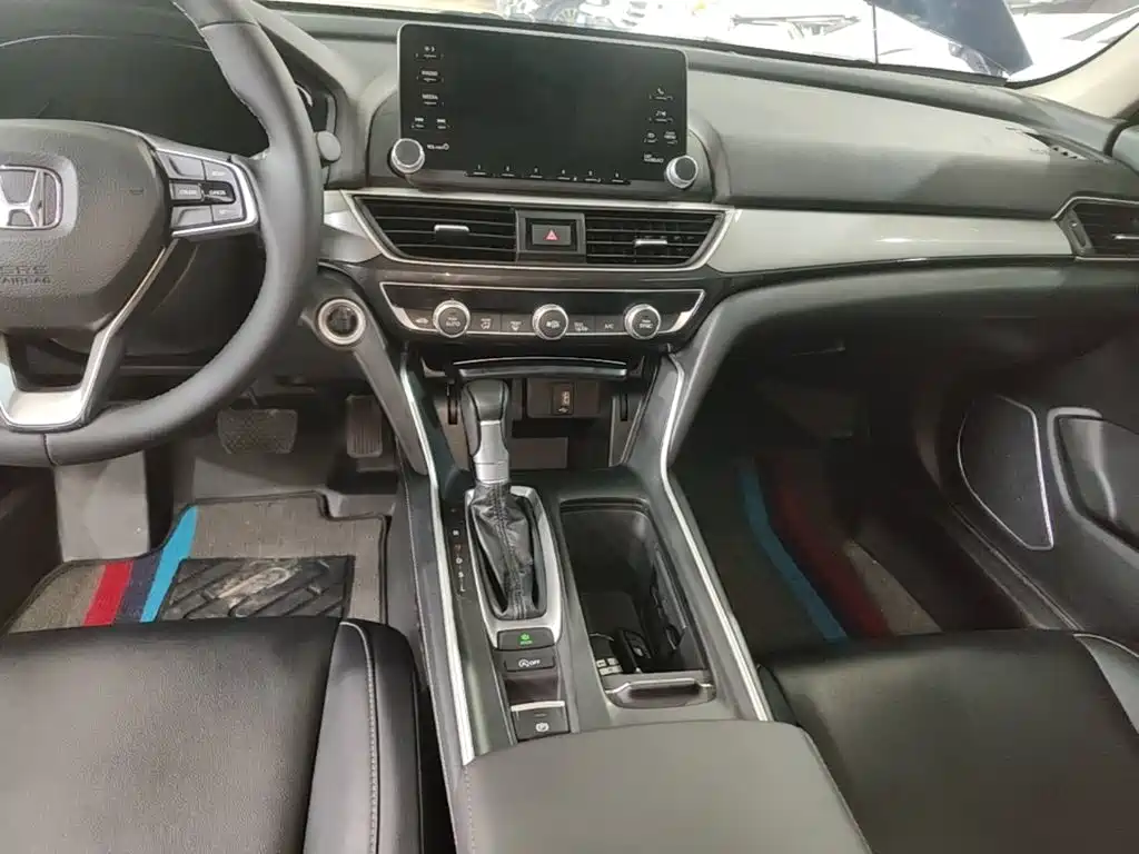 Honda Inspire 2020 — фото 13