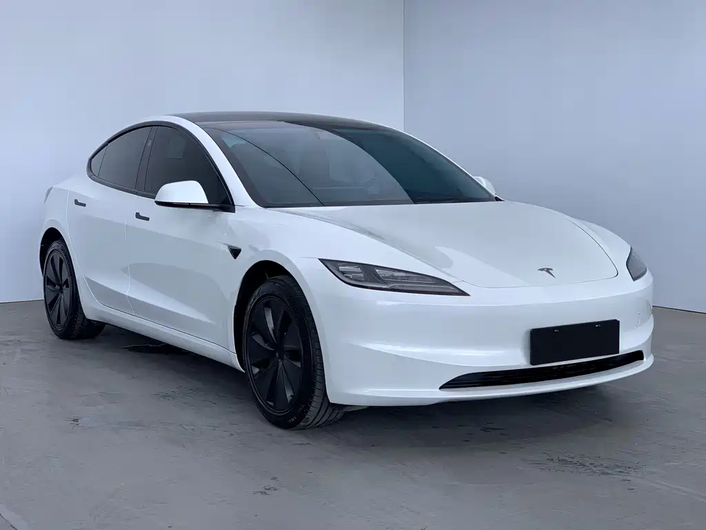 Tesla Model 3 2025 — фото 3