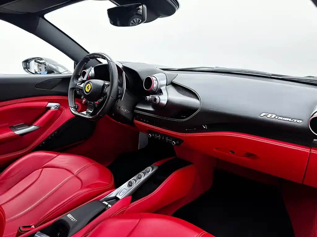 Ferrari F8 2022 — фото 15