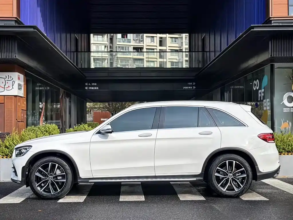 Mercedes-Benz GLC 2020 — фото 3