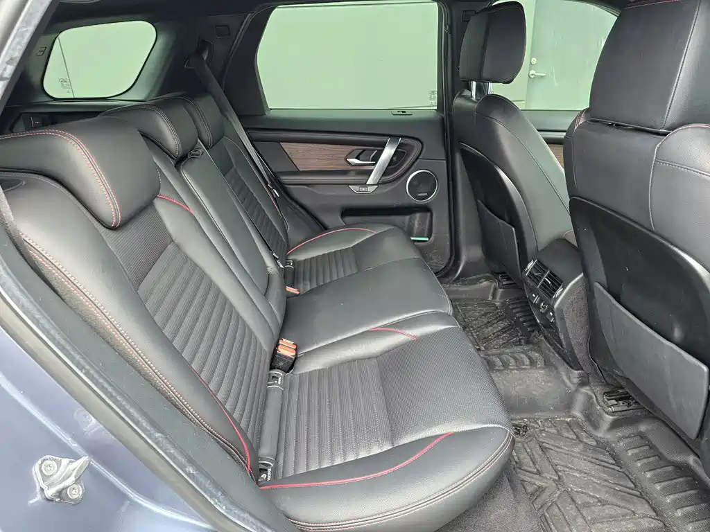 Land Rover Discovery Sport 2021 — фото 11
