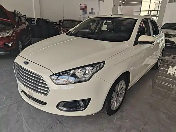 Ford Escort 2015