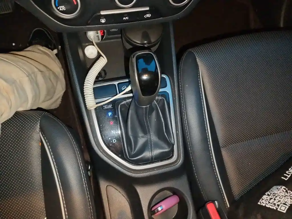 Hyundai ix25 2015 — фото 10