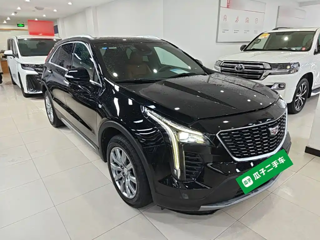 Cadillac XT4 2022 — фото 4