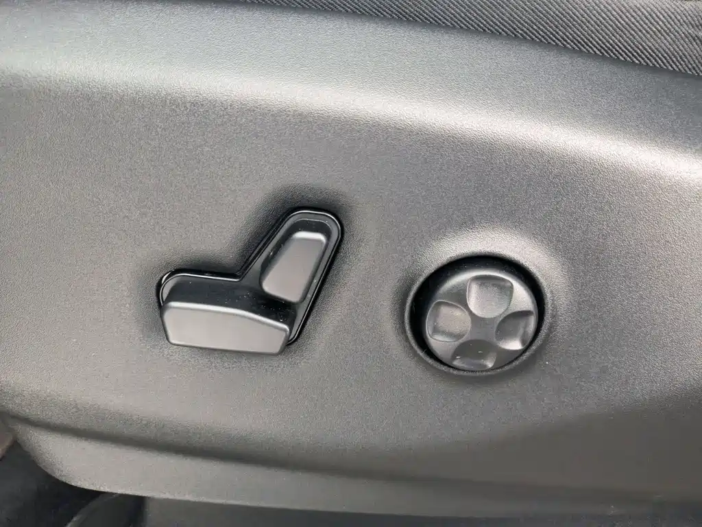 Chrysler Grand Voyager PHEV 2025 — фото 12
