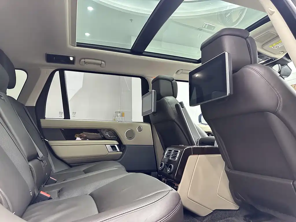 Land Rover Range Rover 2022 — фото 15