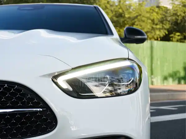 Mercedes-Benz C-Class 2024