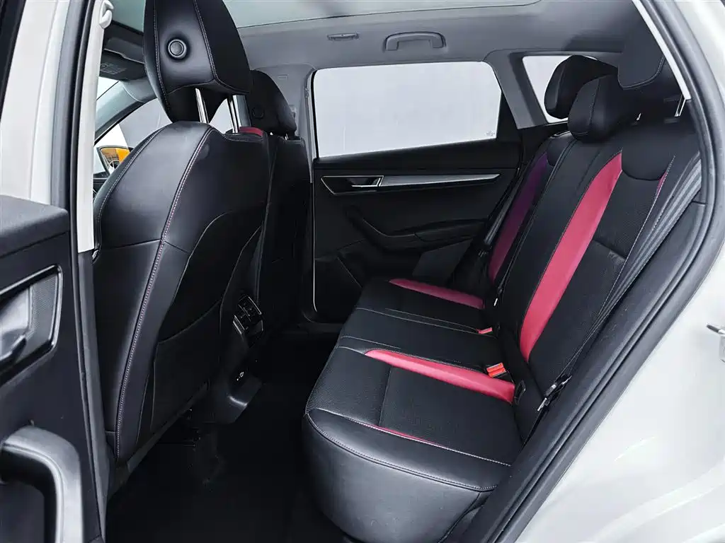 Skoda Karoq 2022 — фото 15