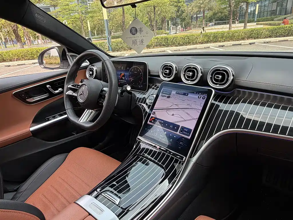 Mercedes-Benz C-Class 2023 — фото 8