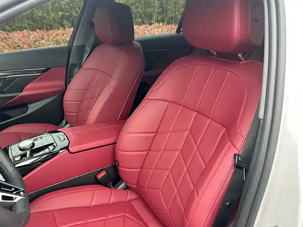 BMW 5 Series 2025