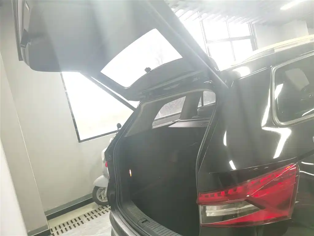 Skoda Kodiaq 2017 — фото 15