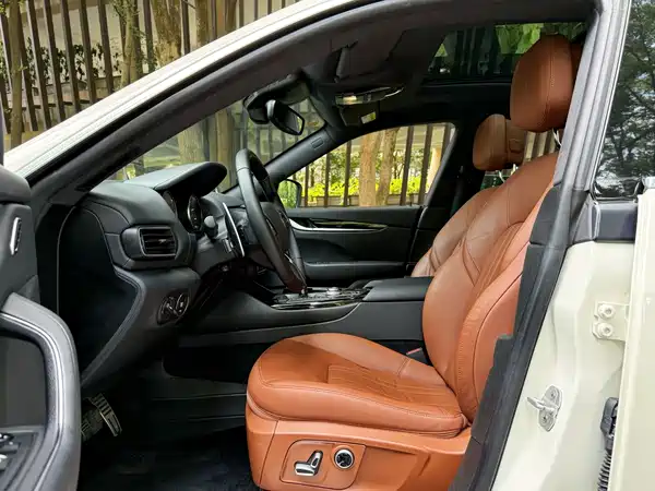 Maserati Levante 2022