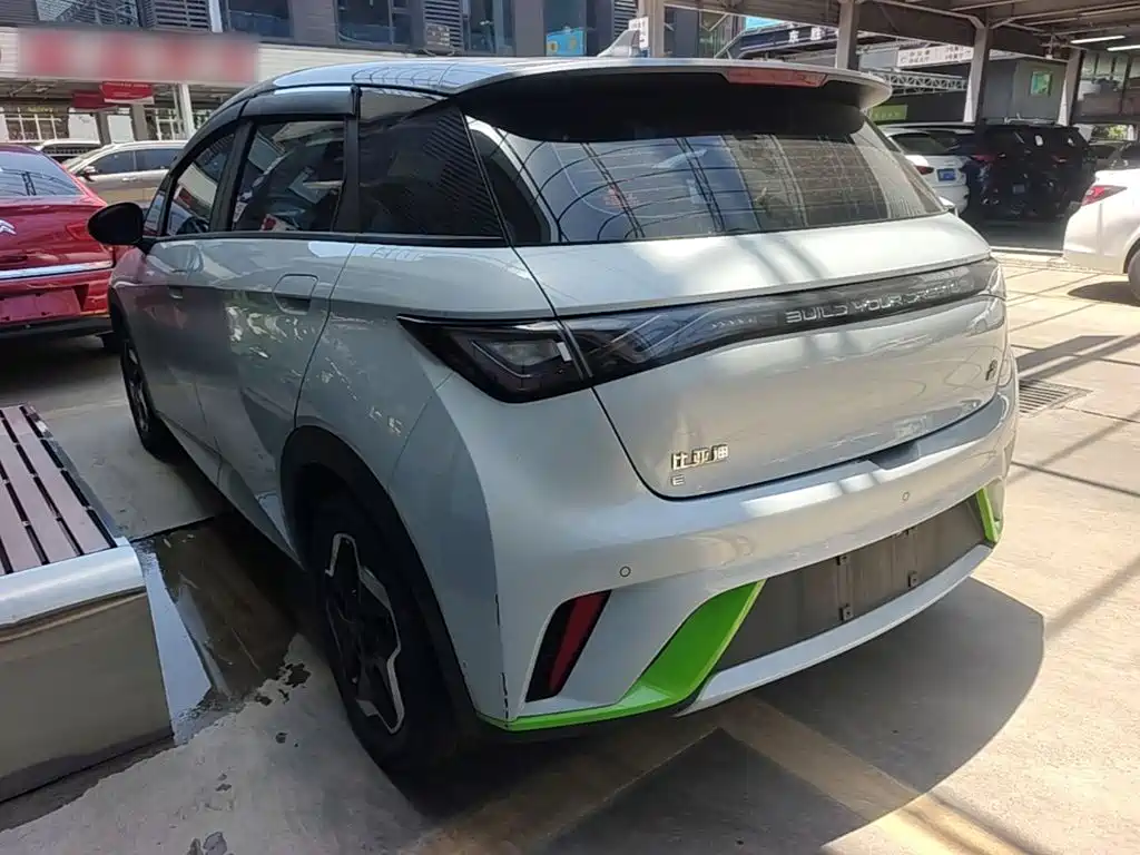 BYD Dolphin 2022
