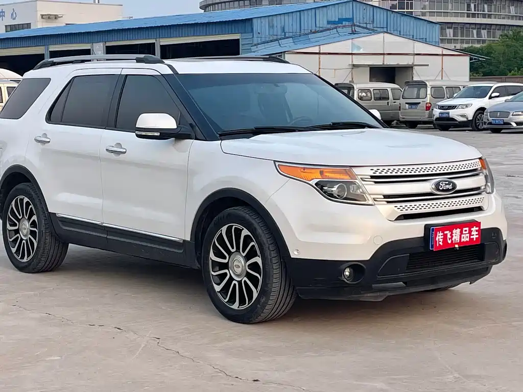 Ford Explorer 2014 — фото 3