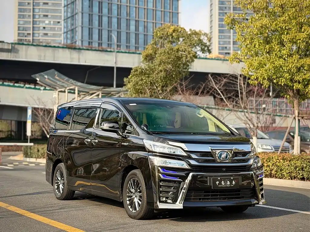 Toyota Vellfire 2020 — фото 3