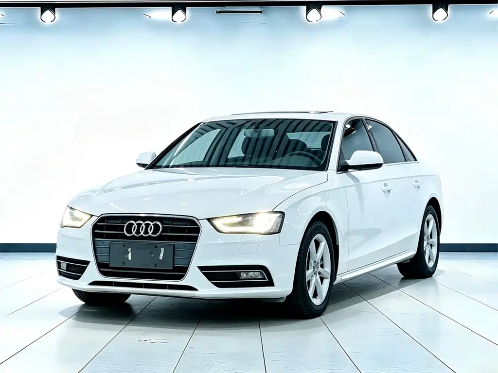 Audi A4L 2014 — фото 1