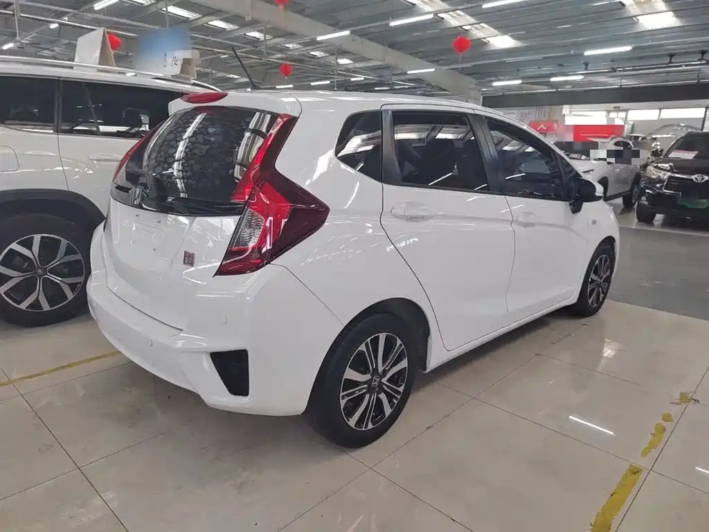 Honda Fit 2017 — фото 5