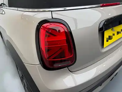 MINI MINI 2023