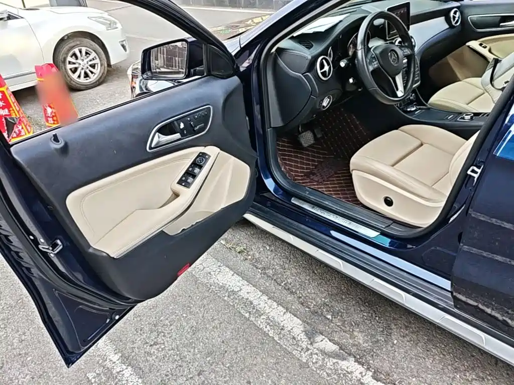 Mercedes-Benz GLA 2016 — фото 16
