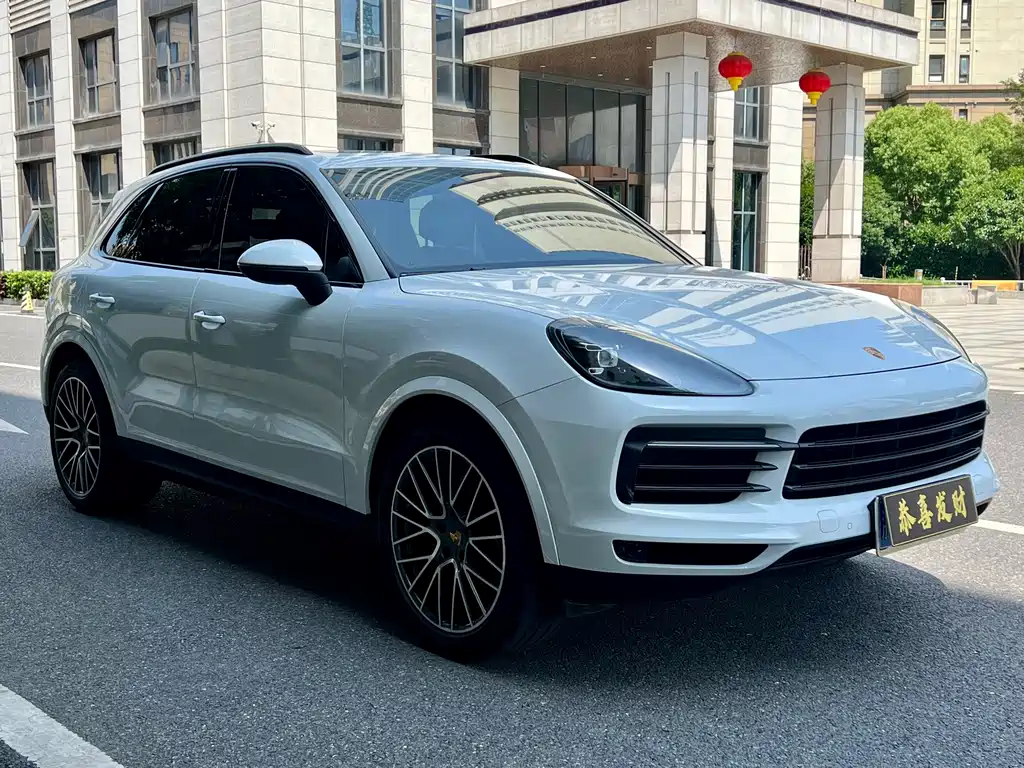 Porsche Cayenne 2020 — фото 3