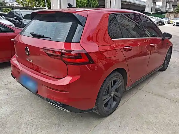 Volkswagen Golf 2024