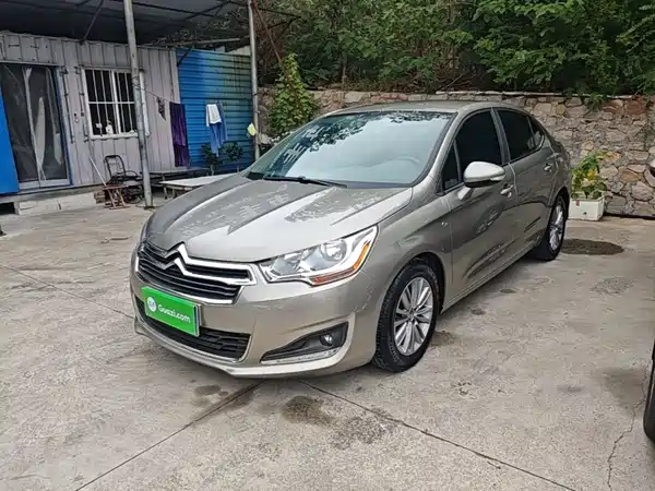 Citroën C4L 2015