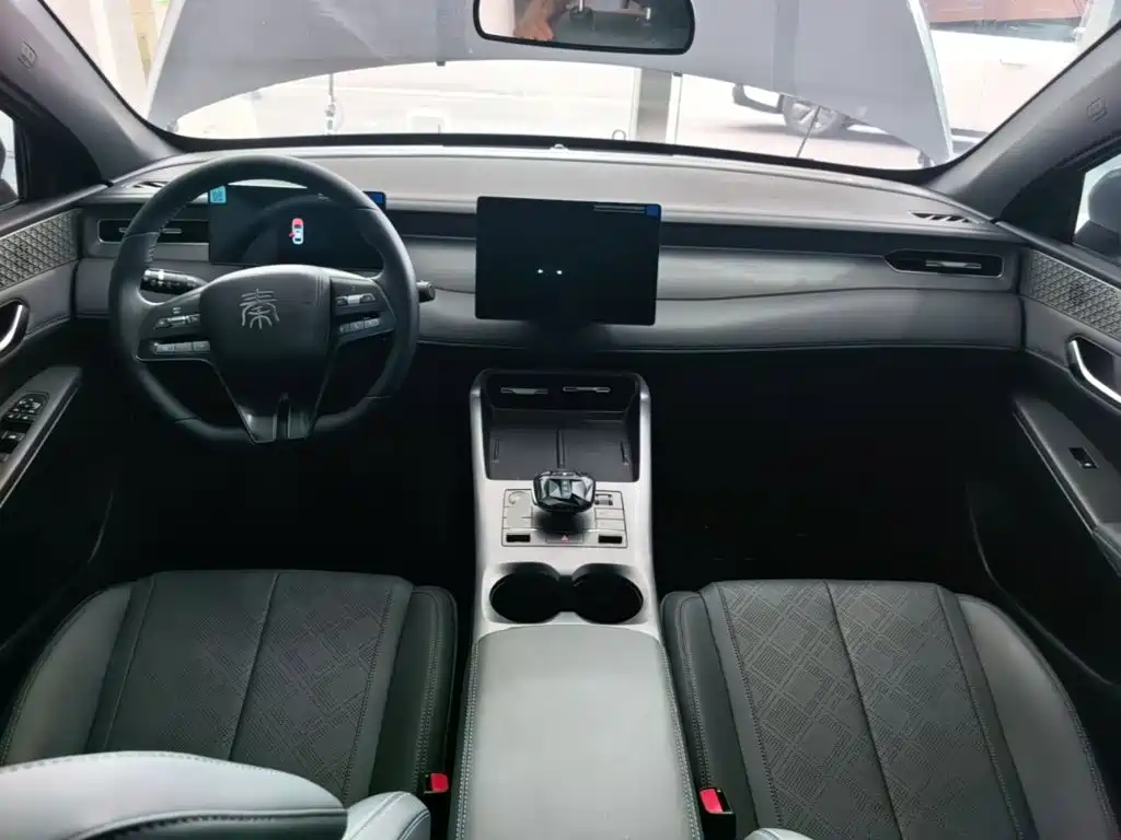 BYD Qin PLUS 2025 — фото 10