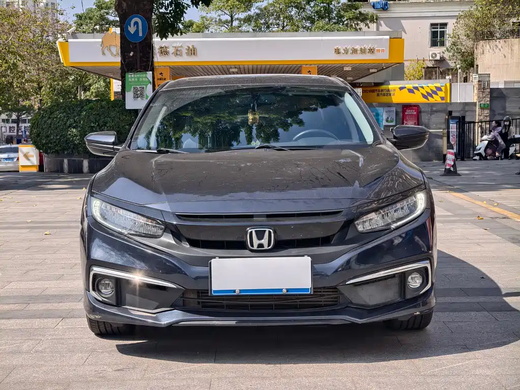 Honda Civic 2019 — фото 1