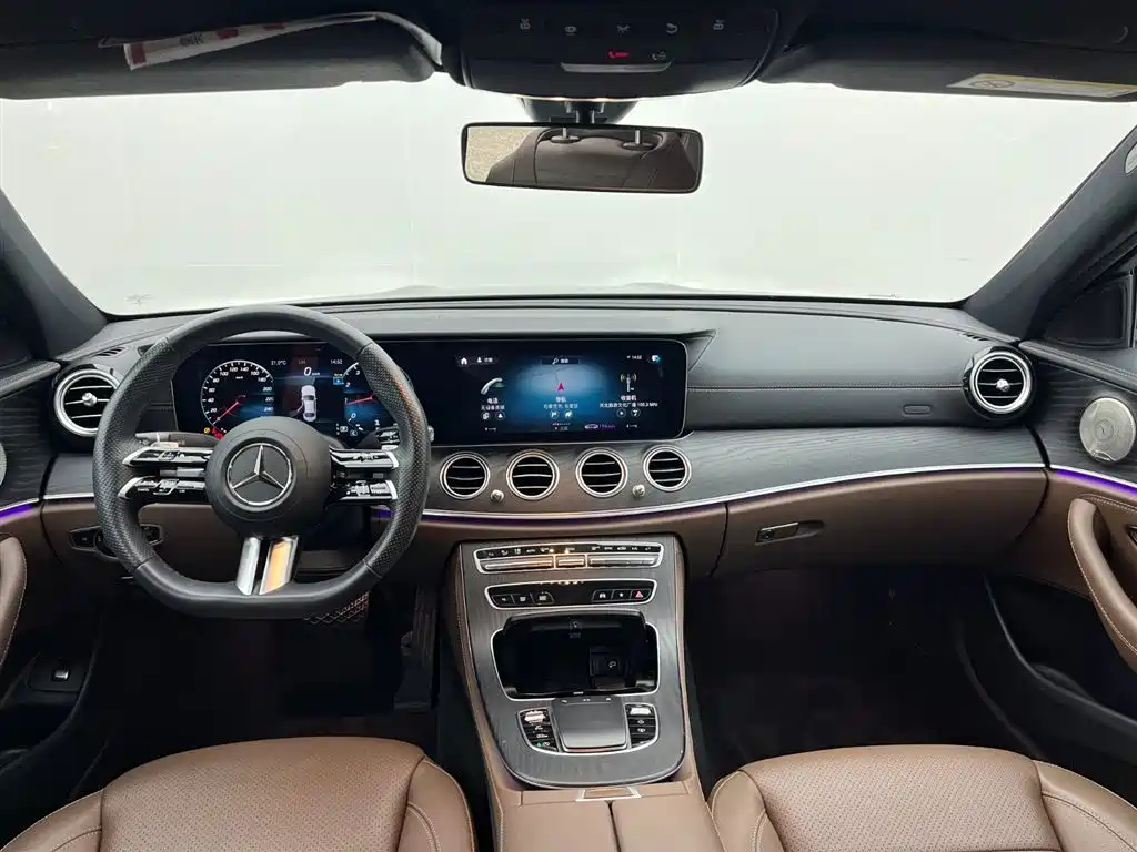 Mercedes-Benz E-Class 2023 — фото 8