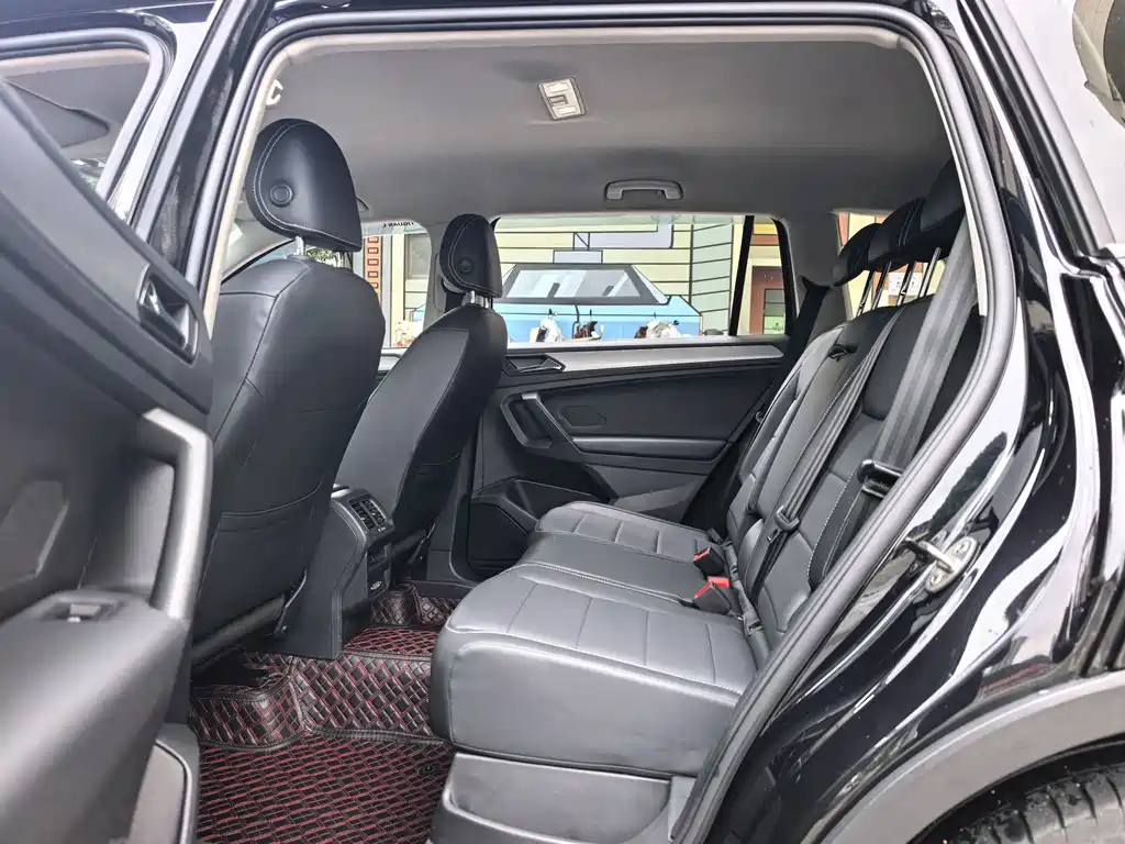 Volkswagen Tiguan L 2021 — фото 14