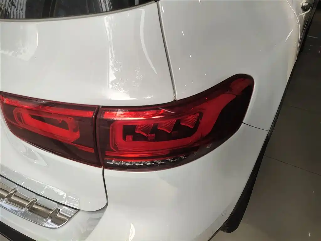 Mercedes-Benz GLB 2020 — фото 24
