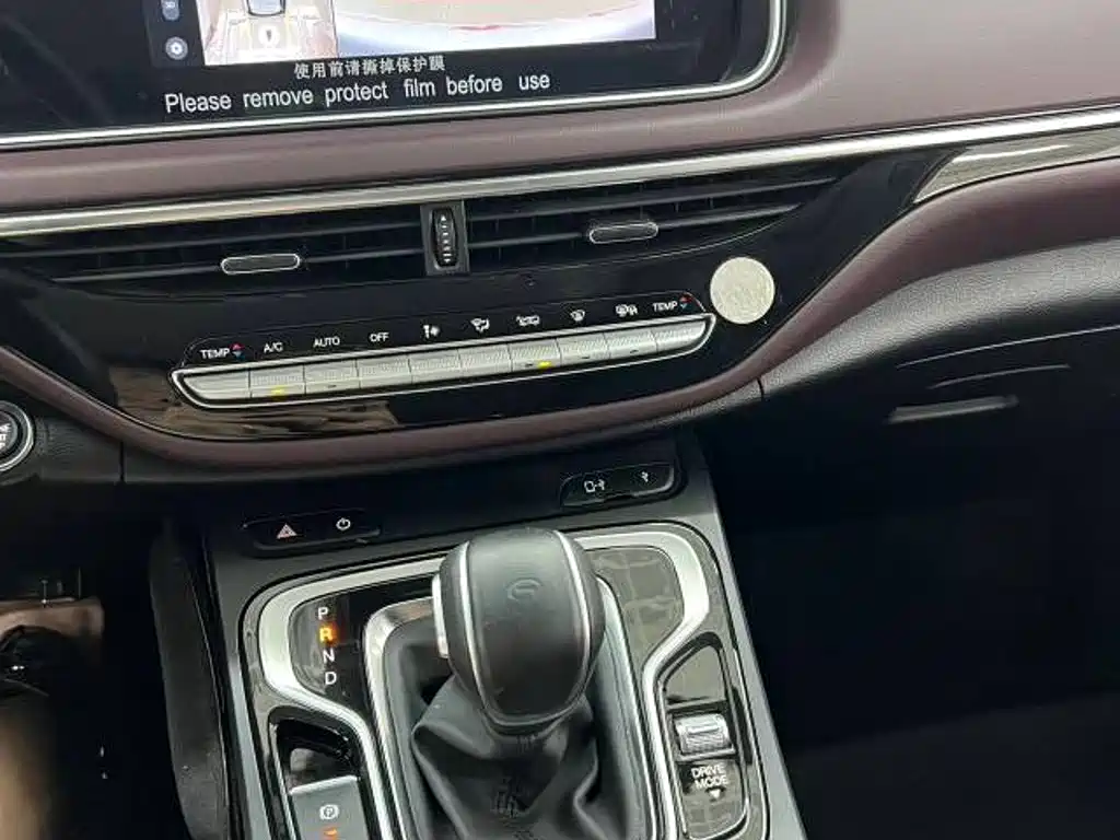 GAC Trumpchi M6 2022 — фото 12