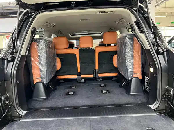 Lexus LX 2016
