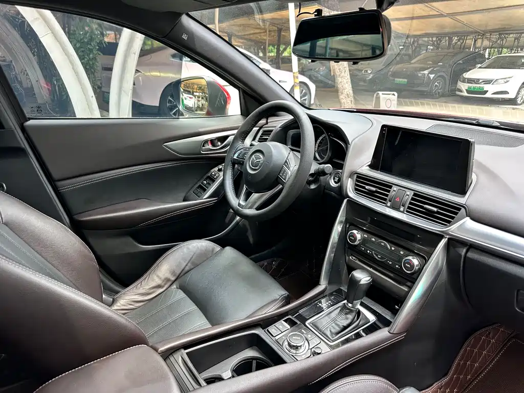 Mazda CX-4 2016 — фото 16