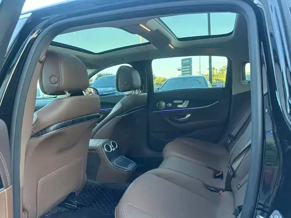 Mercedes-Benz E-Class 2023